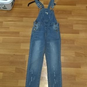 Girls overalls sixe 8 new with tags!